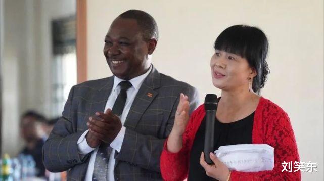 非洲 清华才女远嫁非洲，25年生4个孩子，网友：去了就别回来