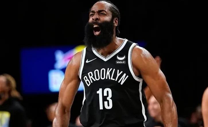 詹姆斯·哈登|6分9籃板！他的上場(chǎng)，瞬間激活哈登，阿德只能做板凳