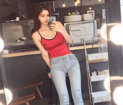 运动|美国“真人芭比”模特,身材比例恰到好处,坚持1项运动收获大