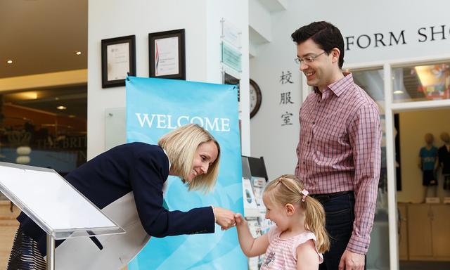 冷冷育儿课堂|家长和教师意见相左,应对不当将面临信任危机,3种方法春风化雨