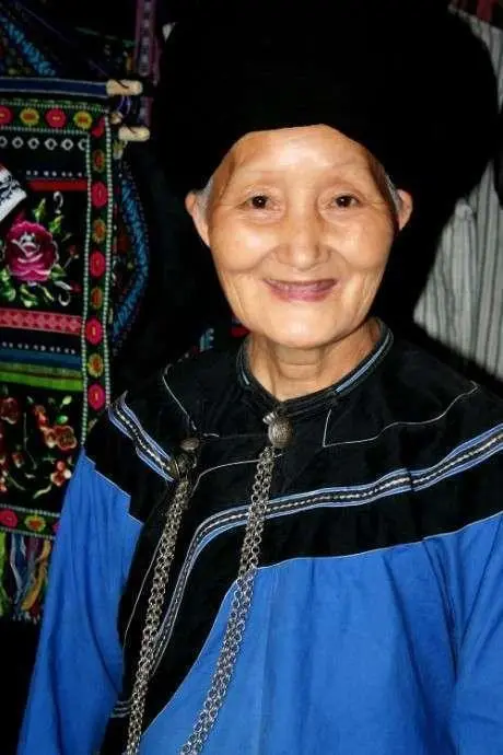 杨炳莲|那个“最美压寨夫人”，16岁嫁给当地土匪，如今102岁美成画