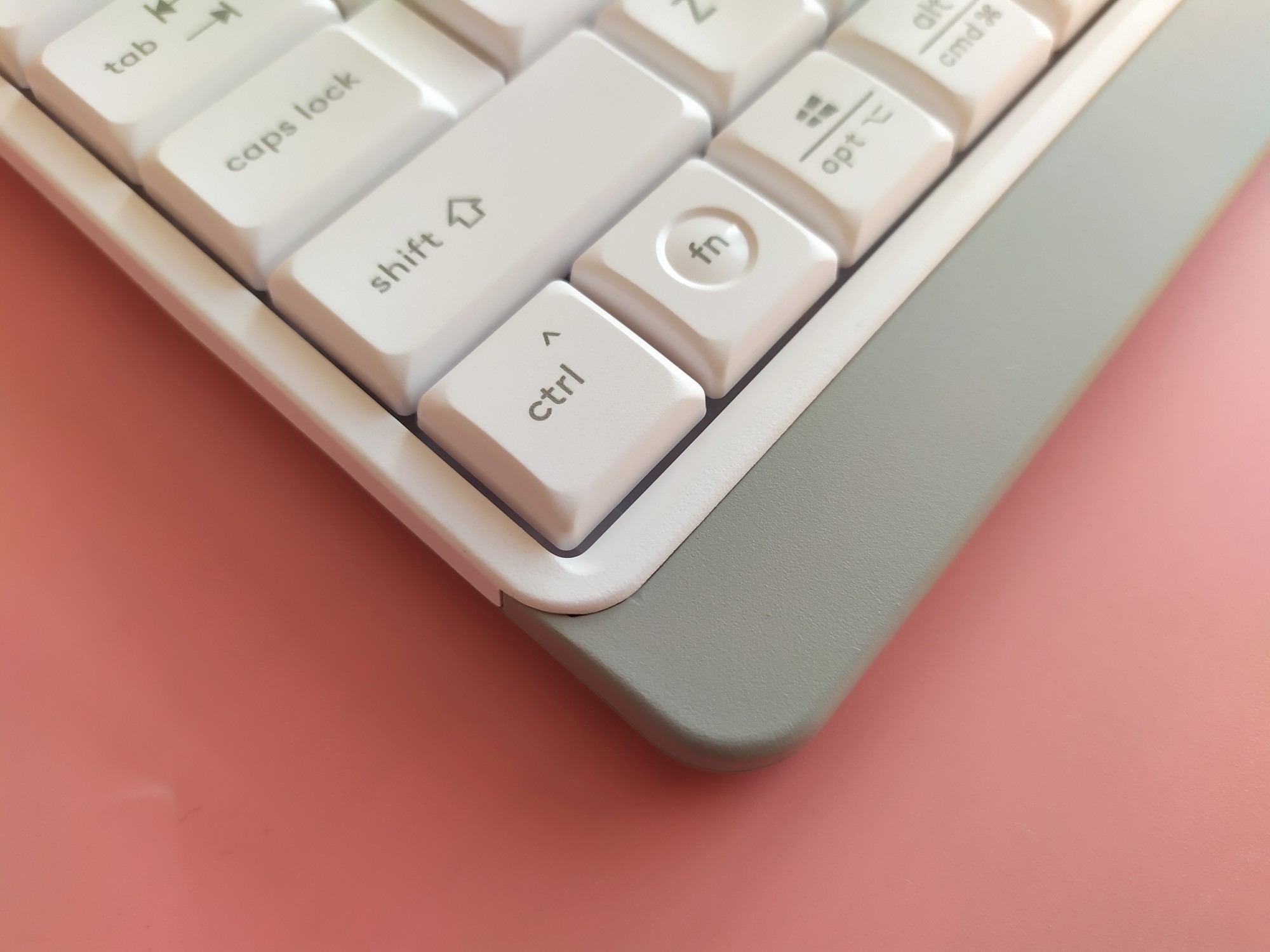 机械键盘|工作需要经常出差?需要多设备办公?A4Tech双飞燕飞时代