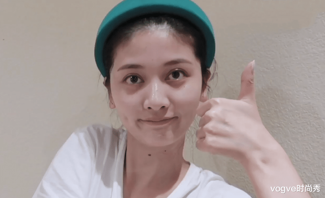 vogve时尚秀|心动的信号4：全员素颜照，女1和女2素颜太美，女3确定25岁？