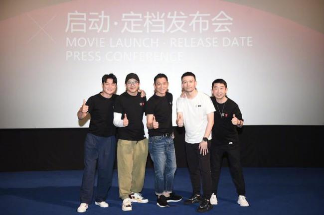 成龙|《流浪地球2》如果再次大获成功?吴京的影史地位或将正式超越成龙