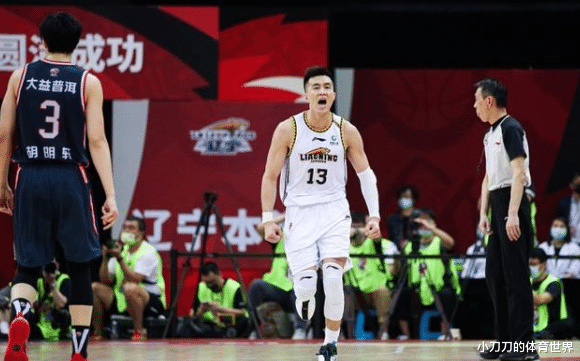 遼寧男籃|裁判救了遼寧一命，廣東最后時刻不犯規屬失誤，杜鋒也犯了大錯