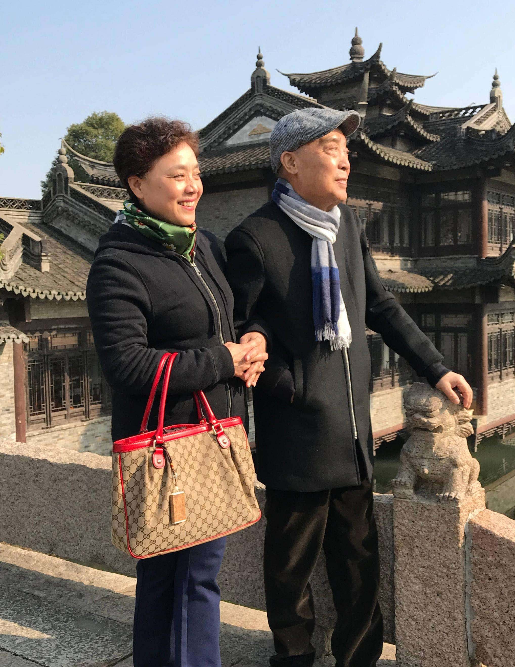 宋艳追忆丈夫师胜杰:37载风雨岁月沉淀一世情缘