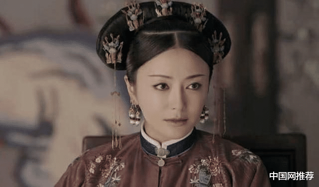 秦岚|秦岚跳舞旧照曝光，穿红色露背裙凸显曼妙身材，气质优雅