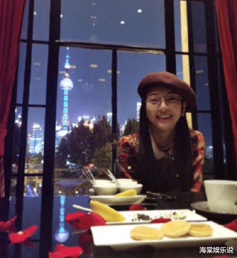 唐嫣|唐嫣9月12日现身活动，生女后憔悴老太快，快40岁了不再有少女感