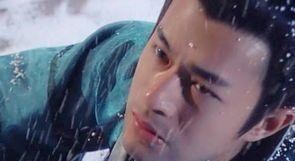 刘亦菲|《圆月弯刀》丁鹏爱上了青青,但黄花树下的秦可情始终是他的执念