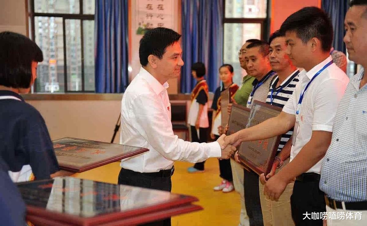 熊倪|官宣！1米66跳水王子又升官了，官至正廳級領導，愛情事業(yè)雙豐收