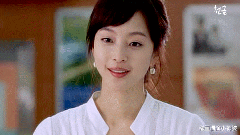 韩艺瑟|当她回应文胸露出事件时，就懂她在见面就点头哈腰的韩娱圈有多敢