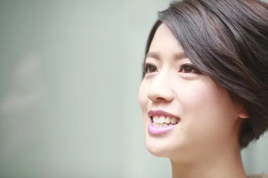 蔡思贝|她被誉为“TVB发电机”，曾被开价200万一晚，入行7年传15段绯闻