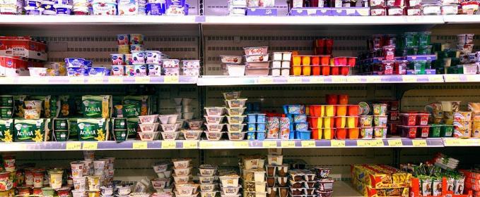 乳制品 为何超市酸奶经常打5折，是因为快过期？营业员说出答案