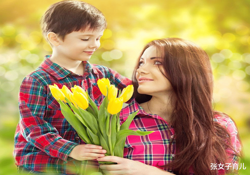 张女子育儿|妈妈：你再打我一下试试？宝宝又打了一下妈妈，方法不对努力白费