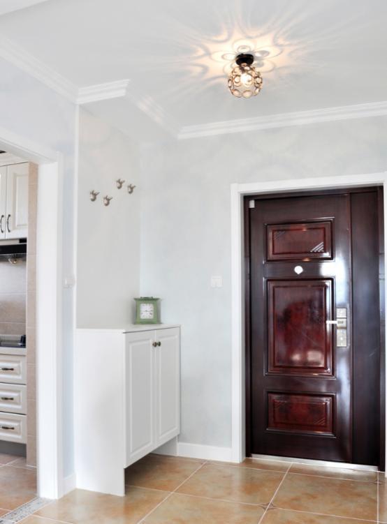 只是将鞋柜抬高了10公分,我家变得更有档次了,邻居都来模仿!