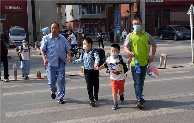 教育部|教育部最新通知，2021中小学暑假时间出炉！家长感到很意外