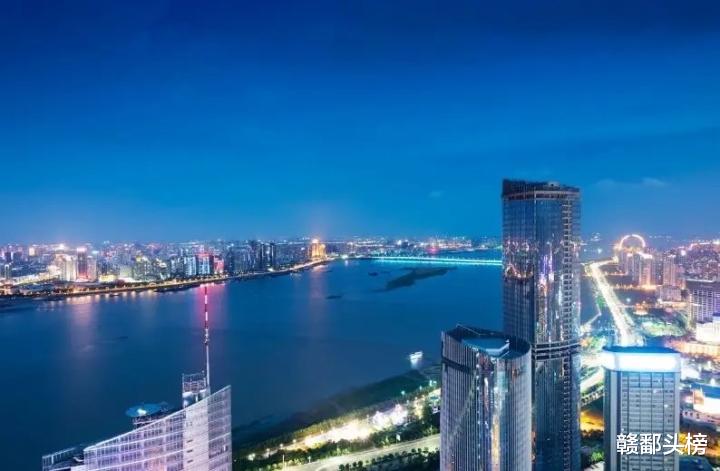 赣鄱头榜 举世闻名的英雄城，南昌这座城市究竟如何？