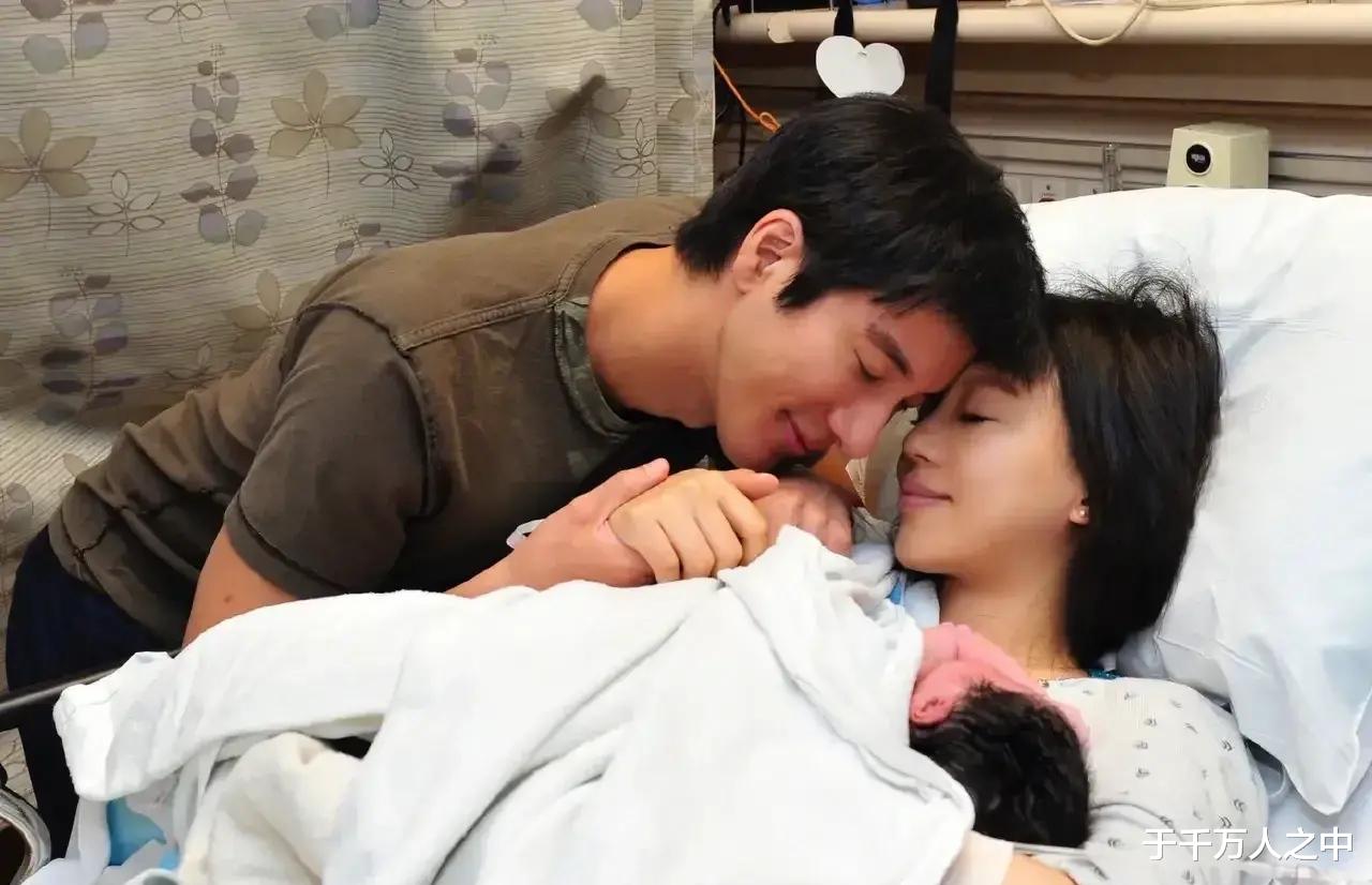 李依晓|网友:李靓蕾提到的2019年台湾小巨蛋的演唱会后逼自己离婚