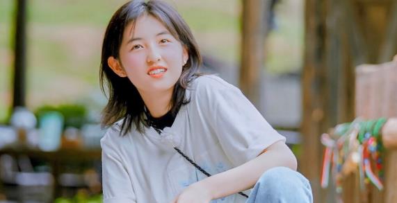 涂磊|《向往的生活》破24亿后,芒果再出好评慢综,黄渤佟丽娅特会讲