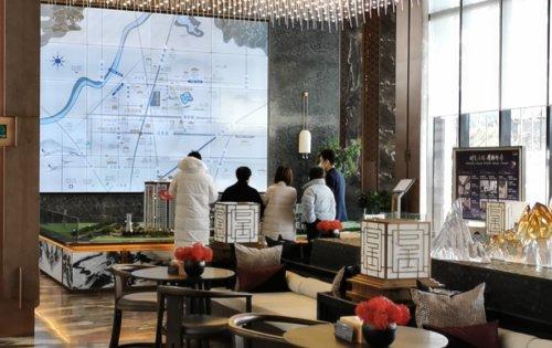 房产中介|为什么售楼处卖房子的大多是女性，而房产中介大多是男性呢？