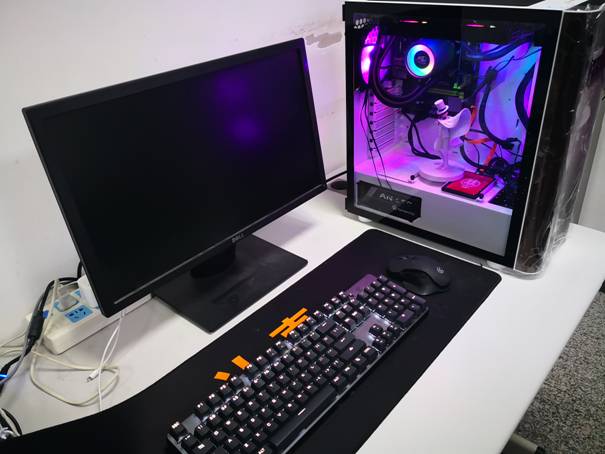 机箱|为了一盏灯换了整个电脑-盘点手里的RGB设备