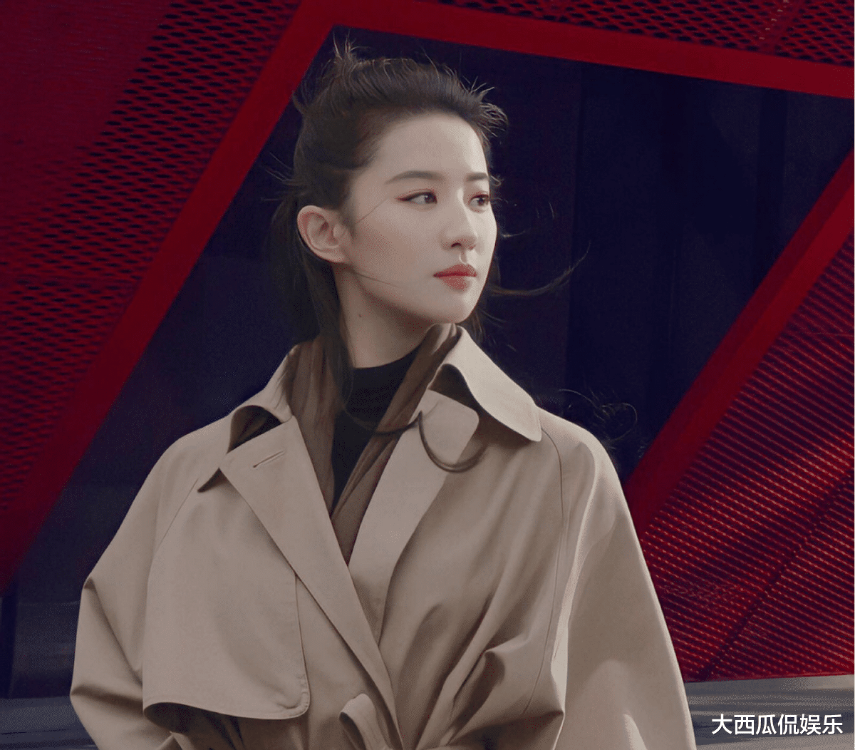 刘亦菲|未等到《梦华录》，刘亦菲再接新剧，男主成谜，金牌班底引人期待