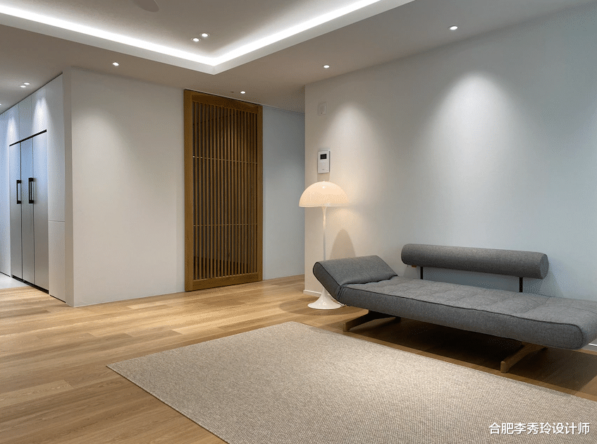 109㎡长走廊户型，入户门一开就是衣帽间，家里清爽干净引起舒适