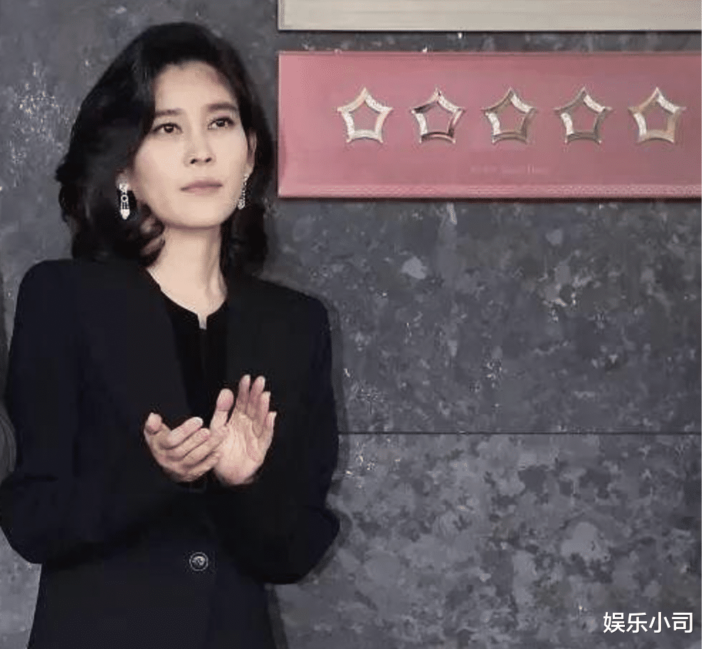 李健熙|下嫁穷保镖后，被索要141亿分手费，是李富真人生最精准的一步棋