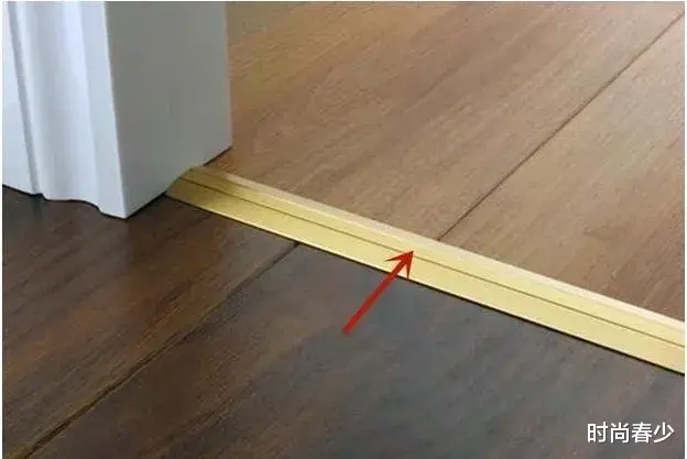 房间收口不容小觑，踢脚线这样做美翻了