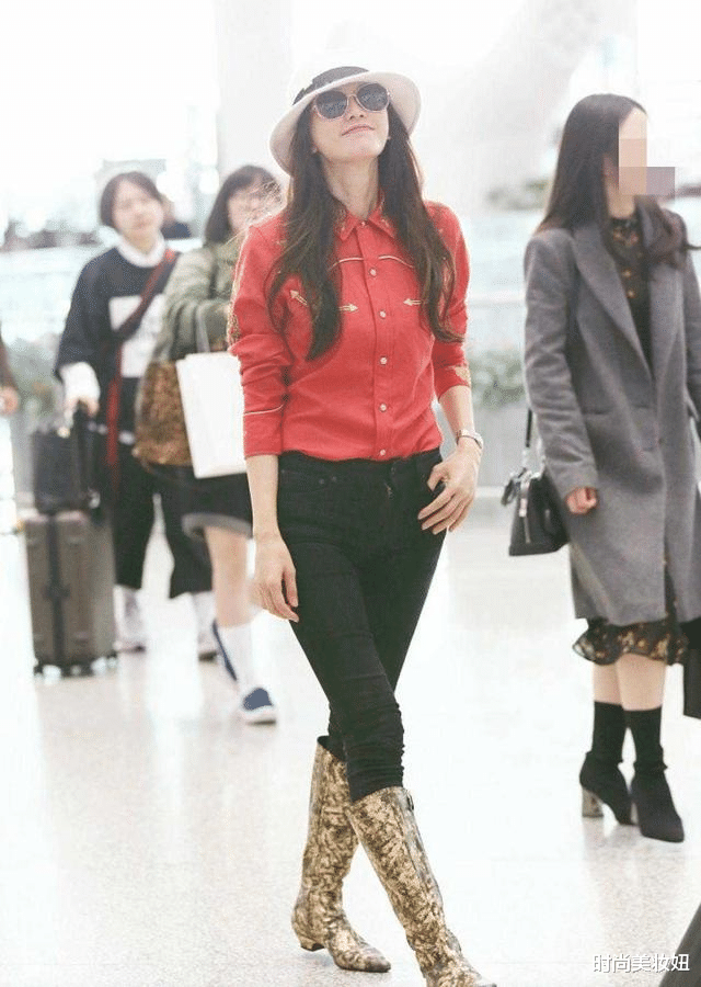 时尚美妆妞|林志玲身材太好了吧,这么紧的裤子都穿出皱褶,大长腿好迷人