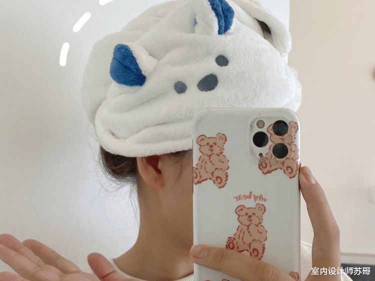 洗完头发该不该用吹风机？很多女生都踩雷，难怪头发又干又毛躁！