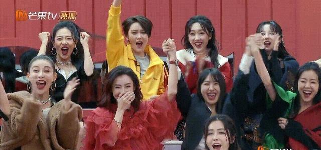 张柏芝|张柏芝的性格大方随和，立马成为浪姐里最混得开、最吃香的姐姐