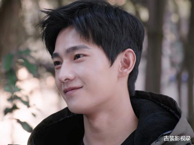 乔晶晶|看了《你是我的荣耀》预告片，才知道于途拒绝乔晶晶的真正原因