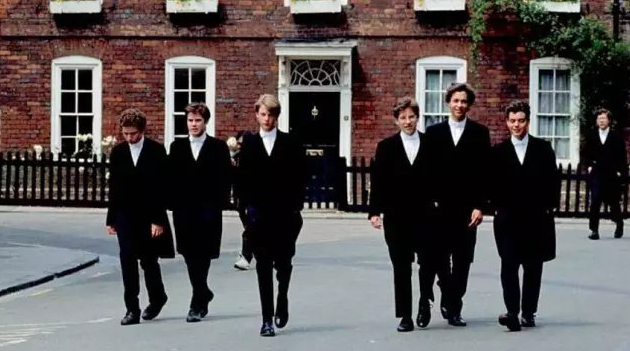 红莲少年|孩子七岁前不教育好,父母往后就等着吃苦,看看古人怎么教育的!