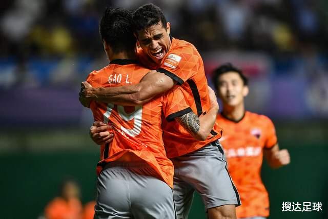 中超|4-2！中超土豪疯狂羞辱榜首队+飙升3位，顶级外援组合彻底爆发