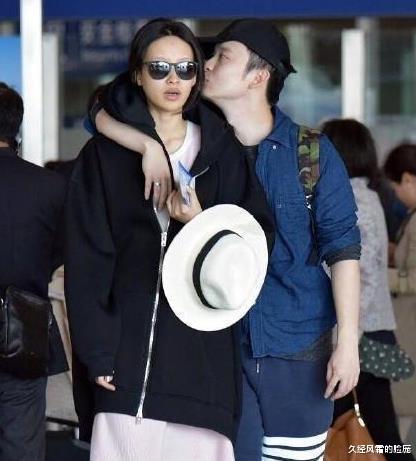 久经风霜的脸庞|都说孙怡和李沁长得像,当看到素颜照后,却一个似大妈一个似少女