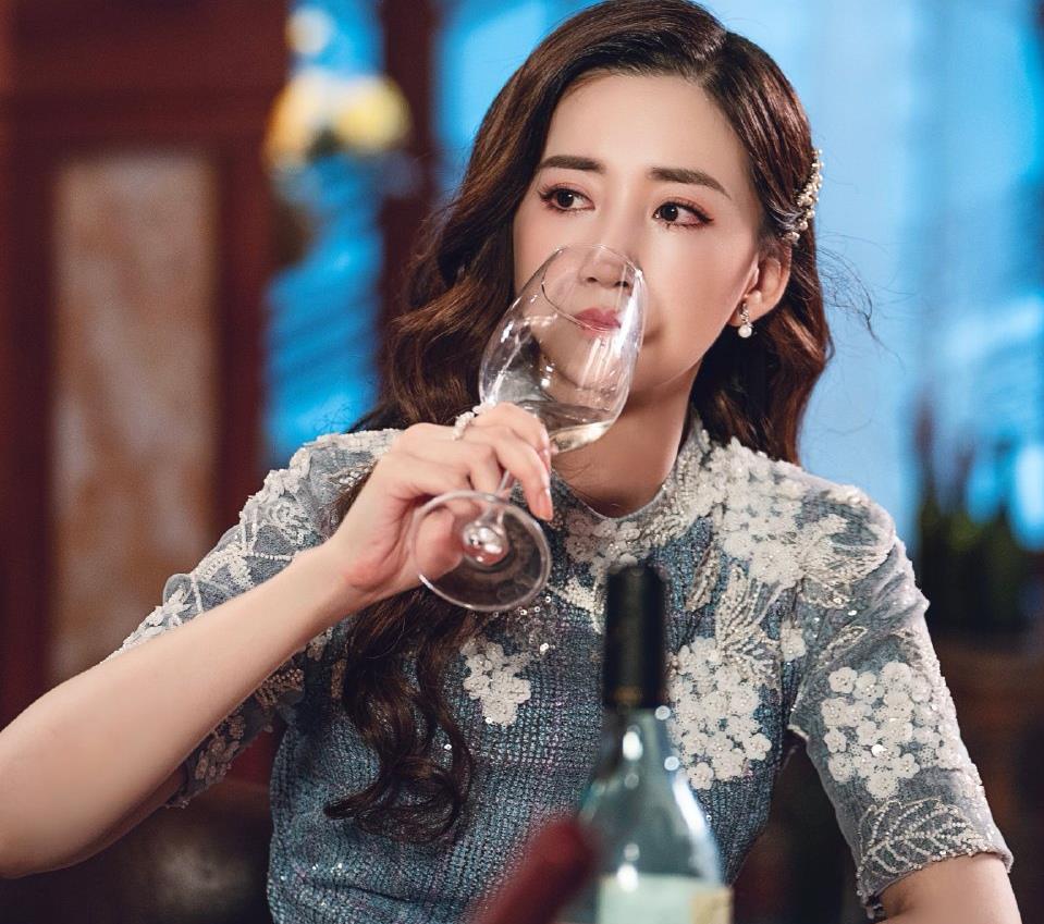 谭玹霖|《一见倾心》收官，本以为谭四下线让人意难平，结果他才是悲剧