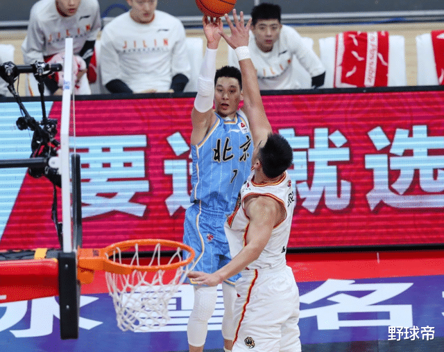 林书豪|北京大胜吉林29分！赛后林书豪发博，这3段话令人心酸