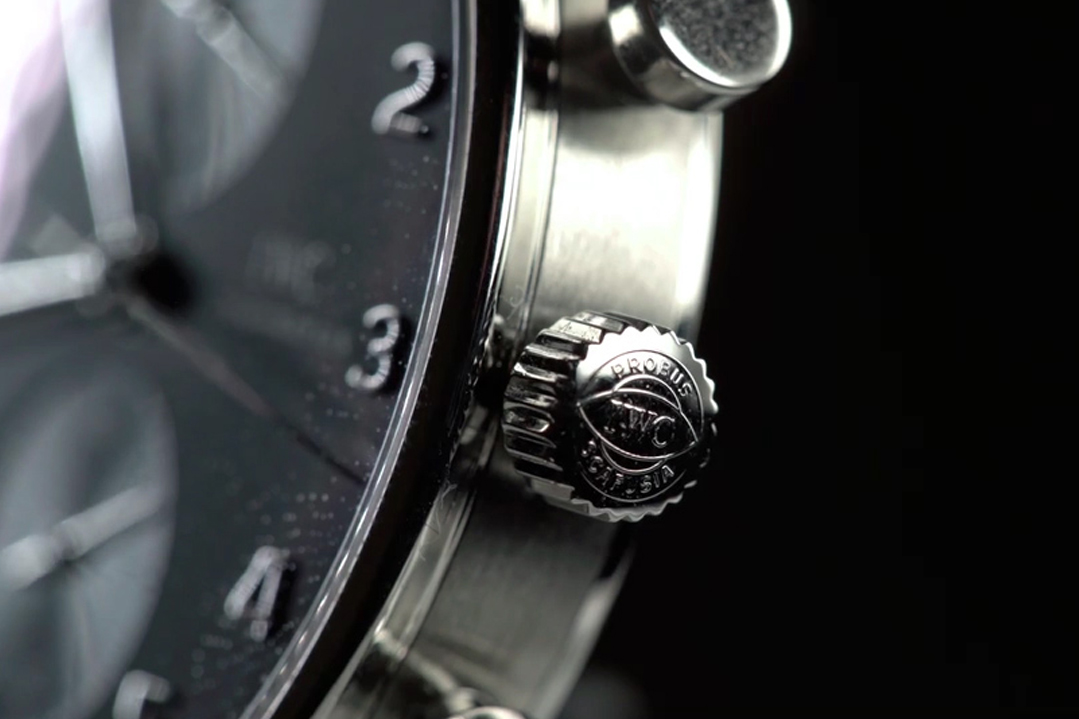 读时|格调酷黑的外观设计,彰显雅痞气质,万国葡萄牙系列多功能计时码表品鉴