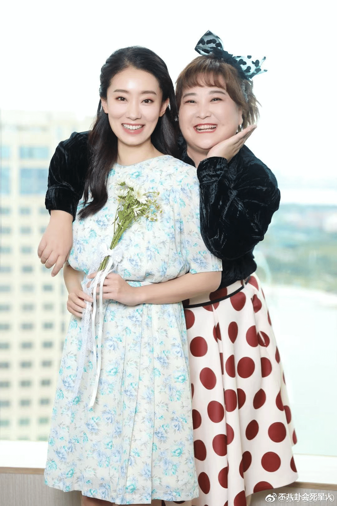 张小斐|张小斐被刘诗诗抢风头，坐拥53亿票房的她，依旧只能坐冷板凳