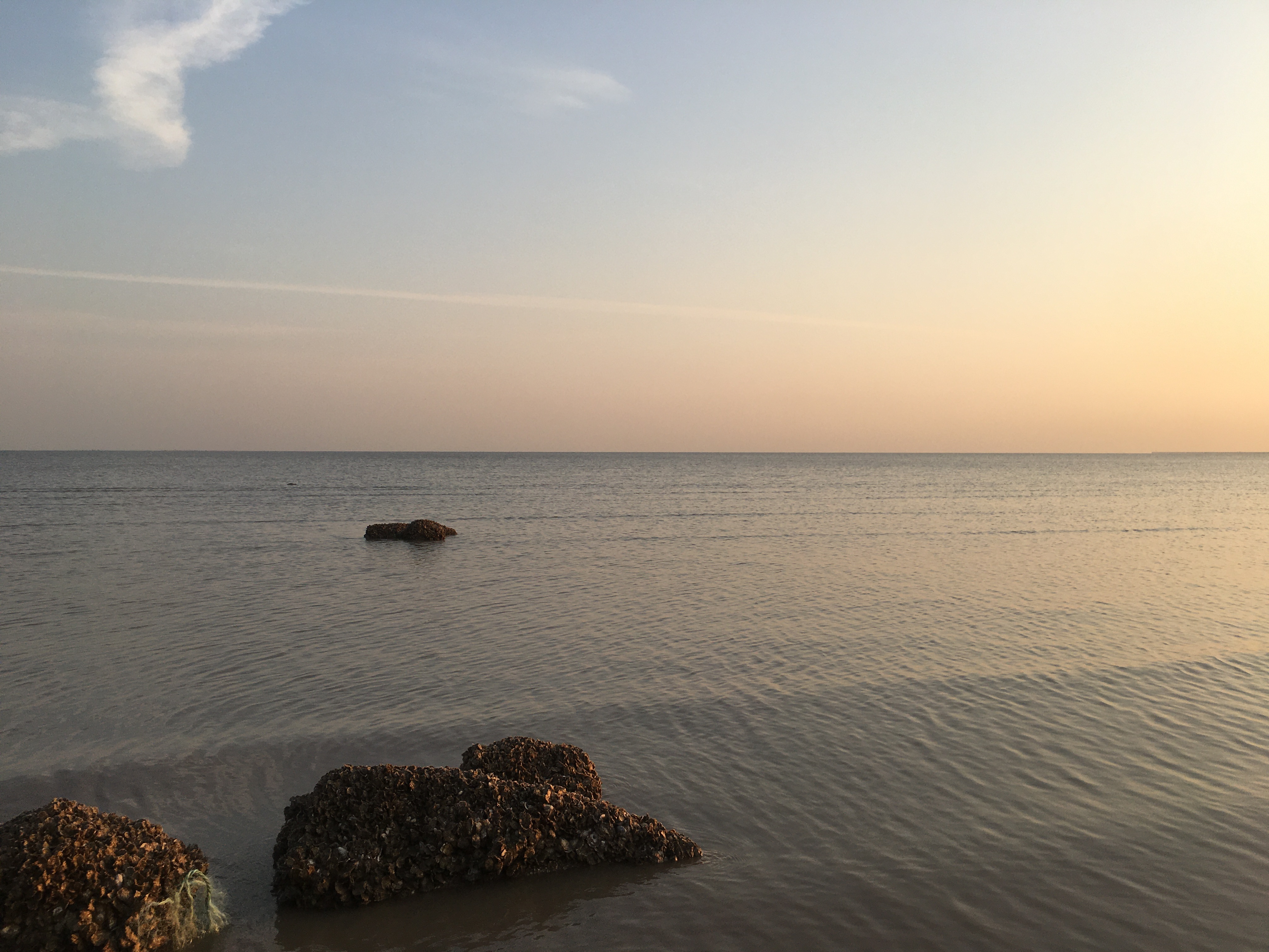 济颠 日出日落,夕阳西下,陪伴的是光芒与期待