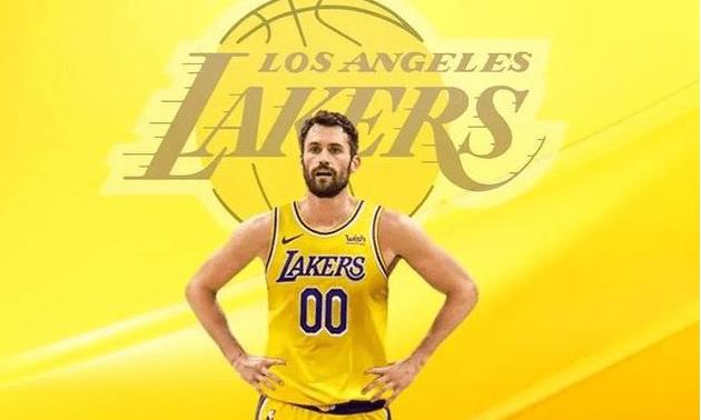 可馨育娃|12人才3900万？彻底决裂！年薪3000万的大中锋来投湖人……