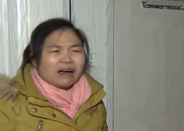 蓦然一牟 男子身价千万娶漂亮妻子，婚后却被妻子赶入出租房，妻子：他活该