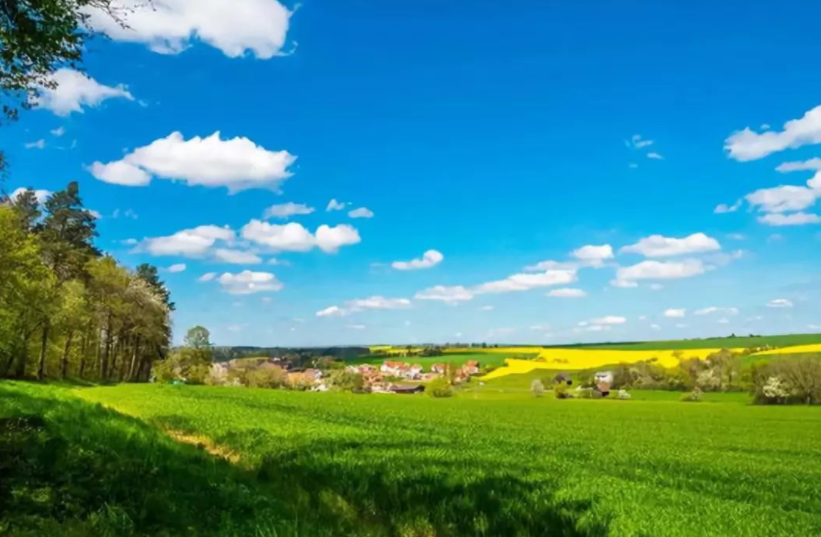 缘云风奇 绝大部分农民,因年老而去世,同时中青年农民工已经融入城市