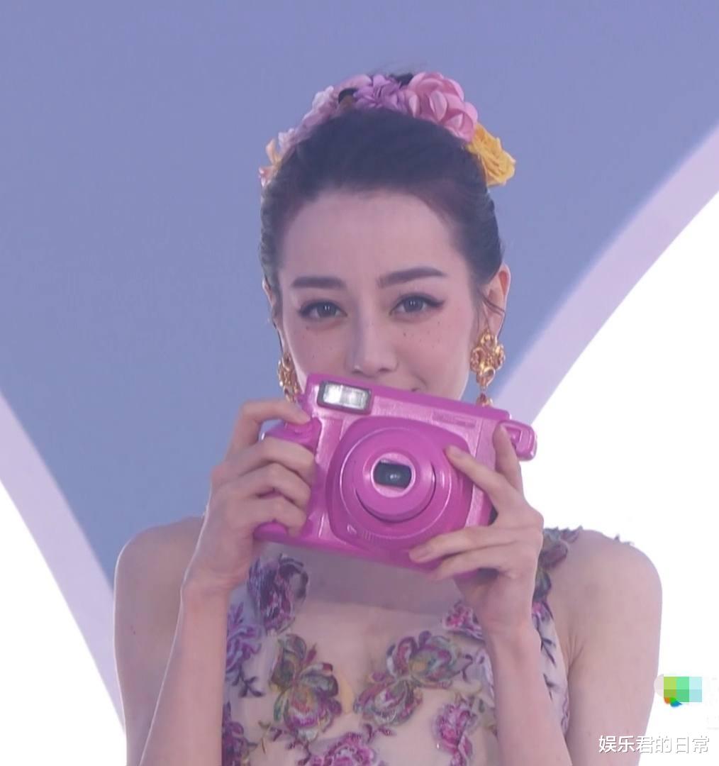 长津湖|GQ红毯看点：baby怼脸太惊艳，邓伦变油腻男，杨天真成大风受害者