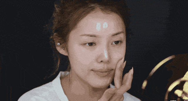 穿衣搭配 女人过了50岁，化妆后看起来更脏更老？这些化妆误区你都避开了吗