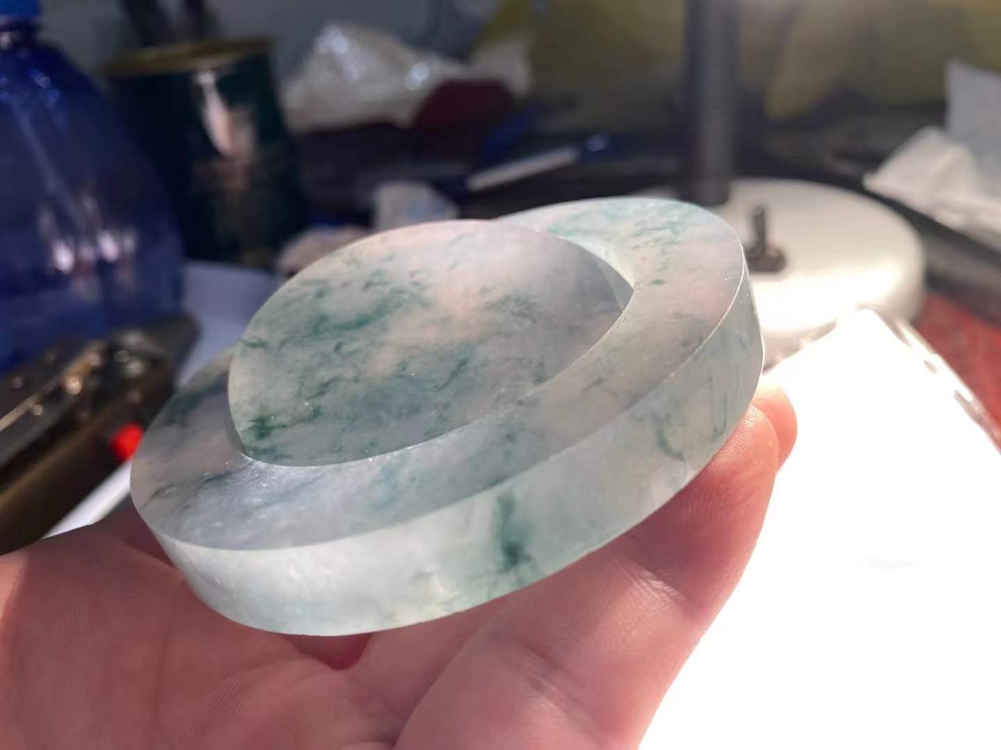 |又一块好原石拿去做货了，还要再挖到这样品质的就难了