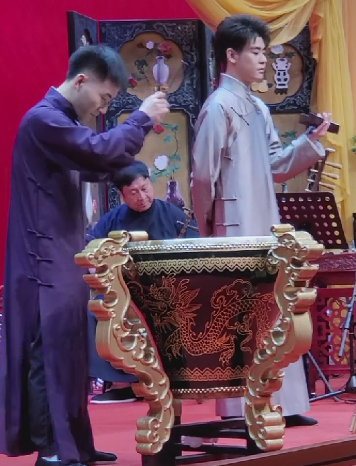 孟子义|赤裸裸的差距！德云鼓曲社票价最低188元，青曲社分店最高188元