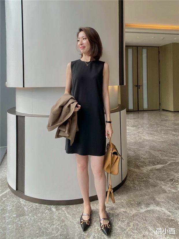 穿衣搭配|30、40+女性的职场风怎么穿！掌握这4点，get优雅又高级的气场