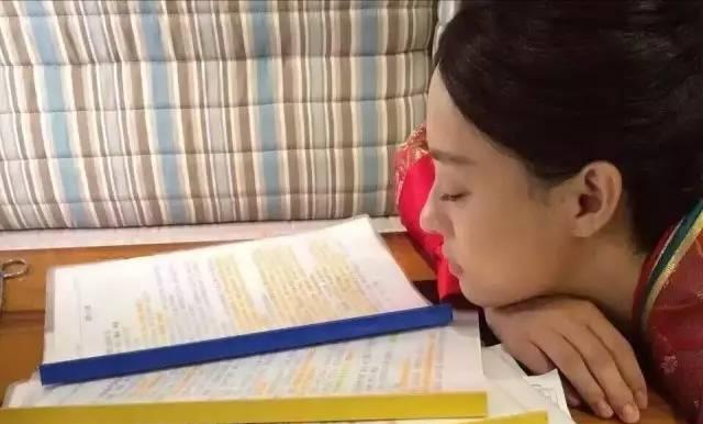 孙俪|殷桃曼妙背影刷屏全网，与此相反老搭档孙俪被评“男相”颜值下滑